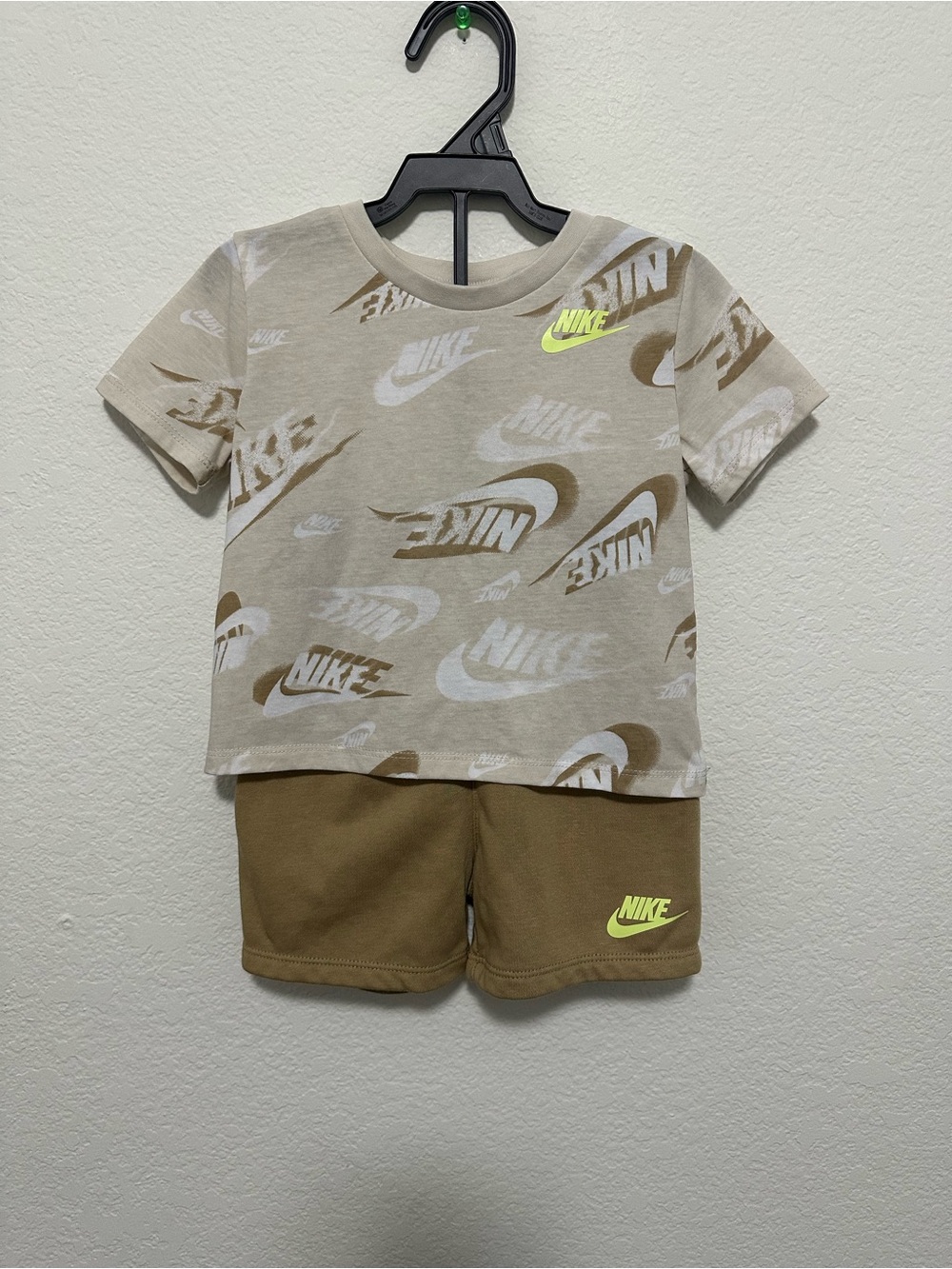 Toddler boys Nike set